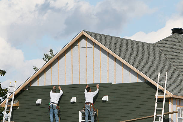 Professional Siding Contractor technician working in Hopewell, NJ